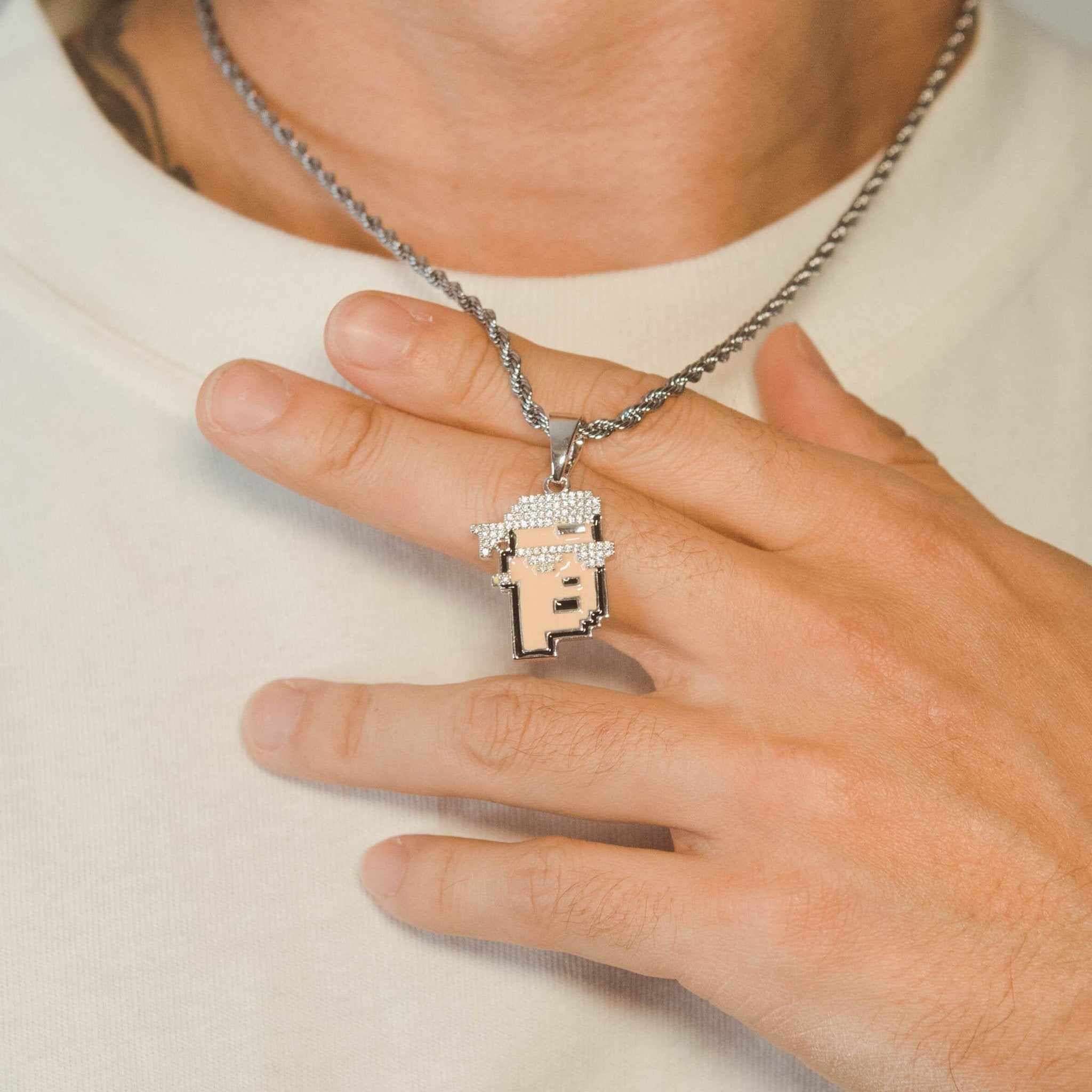 NFT Pendant #4 - Cernucci